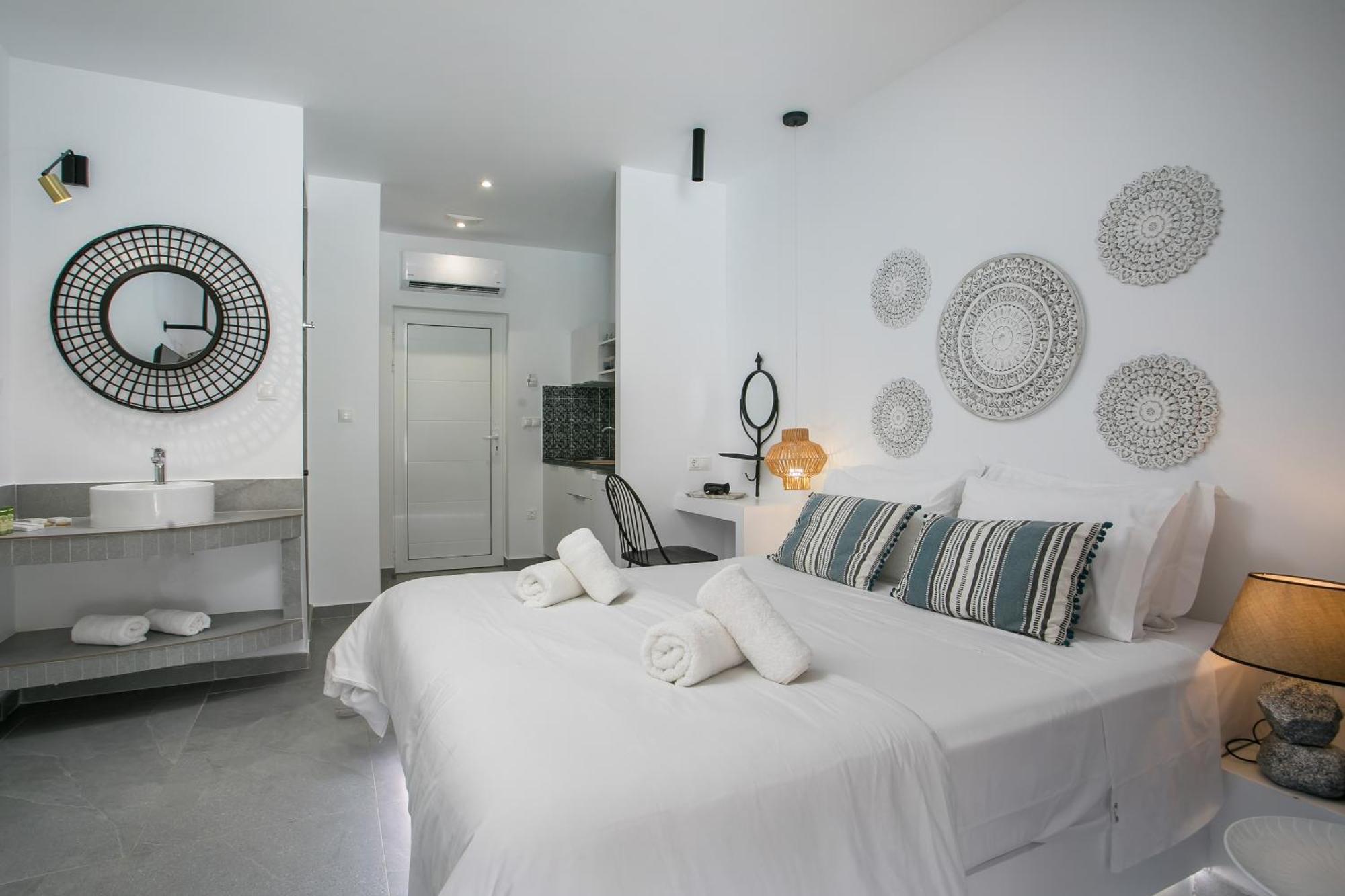 Calma Luxury Studios & Suites Faliraki Exterior photo