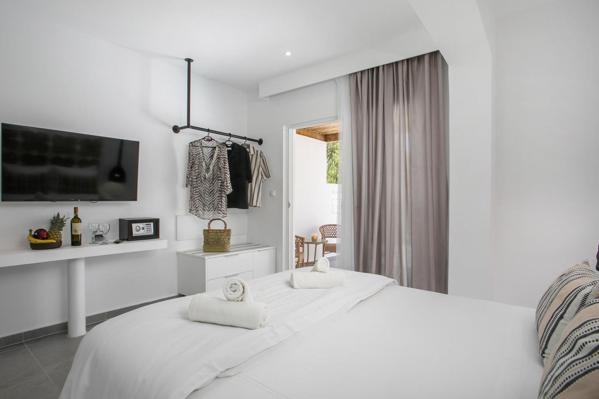 Calma Luxury Studios & Suites Faliraki Exterior photo