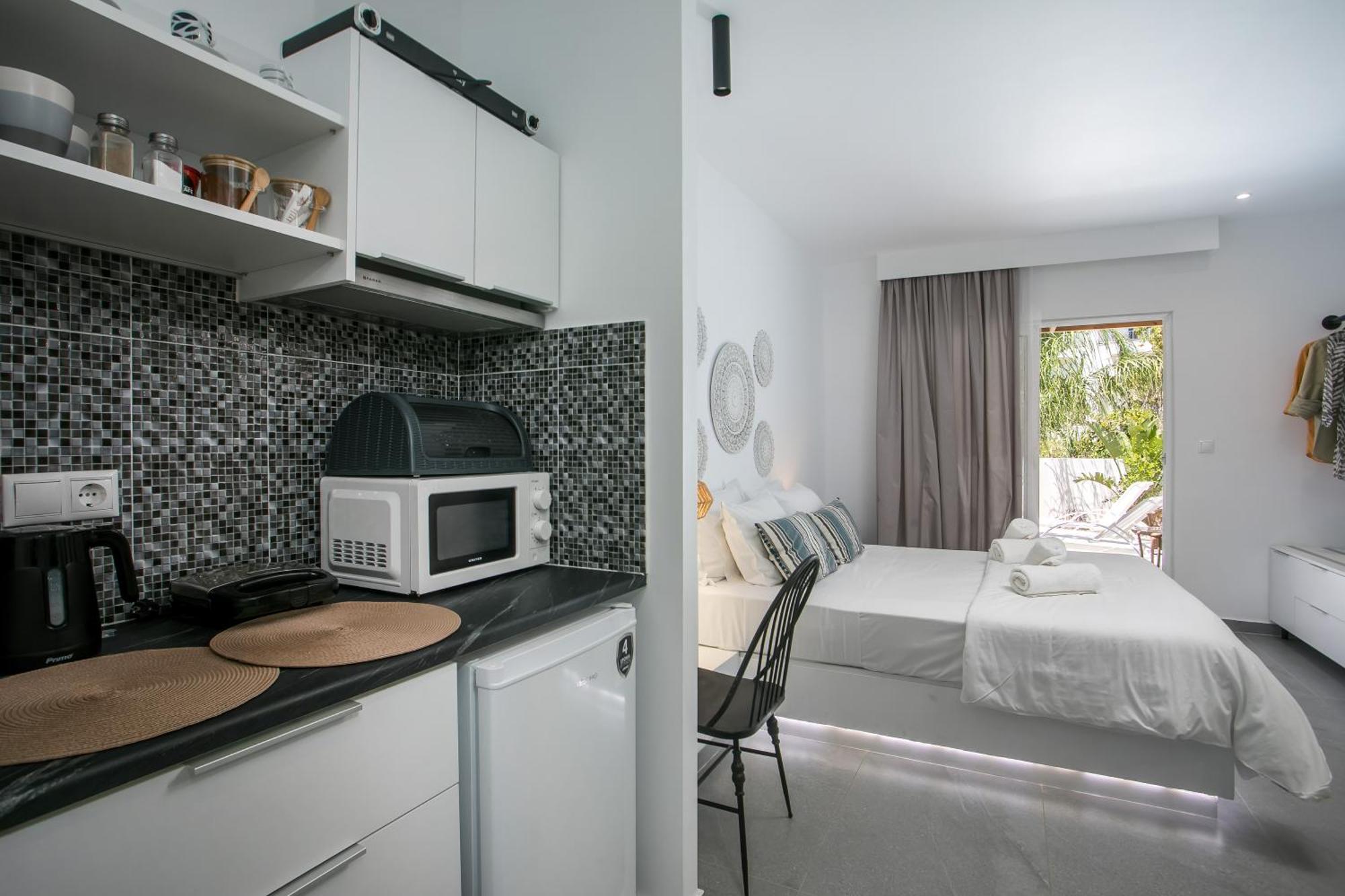 Calma Luxury Studios & Suites Faliraki Exterior photo